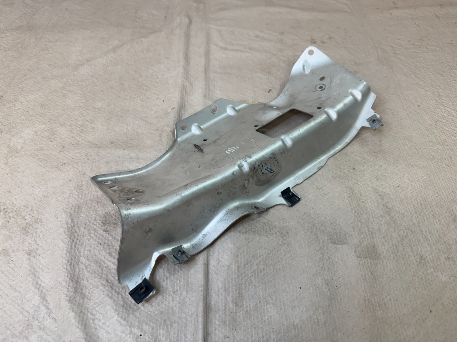 2011-2015 Audi R8 Rear Left Taillight Lamp Light Support Bracket OEM LH Driver