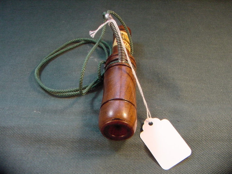 Faulk's Hawk Call Faulk's H-10 Hawk Call - Walnut Barrel, Cherry