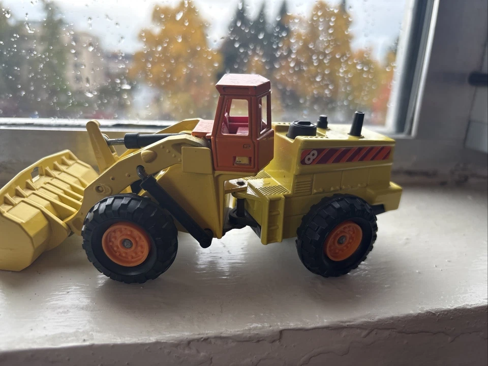 Vintage Majorette Articulated Front End Loader 1/56 Scale - Great Condition - Image 2 of 4