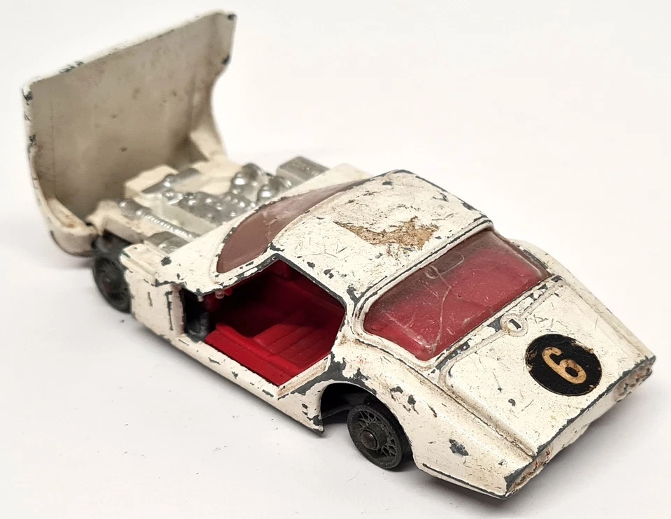 Corgi Toys Marcos Volvo 1800 Sports 324 Vintage Toy Car Restoration Spares - Image 2 of 4