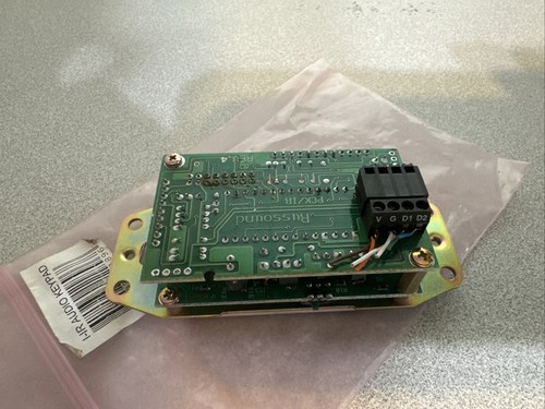 Teclado controlador preamplificador Russound PCK-IR - Imagen 3 de 4
