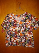HALLOWEEN THEMED Nursing Scrub Top Size Medium.