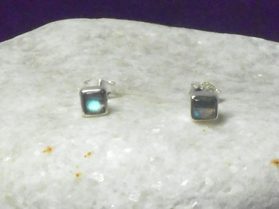 Square Labradorite Sterling Silver 925 Gemstone Stud Earrings - 4 mm - Image 2 of 4