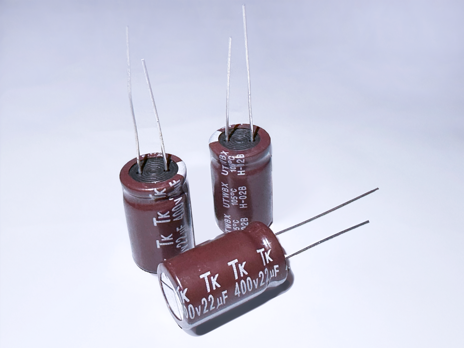 10X 2GUTWBX220M0H20 TK 22uF 400V 12.5x20mm Aluminum Electrolytic Capacitor 10kHr