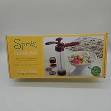 Nordic Ware International Spritz Cookie Press Set Easy Push New Open Box