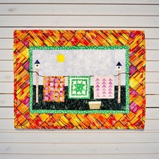 VTG 2003 Quilters Wash Day "Just Hanging Out" Wall Mini Quilt Finished 20" x 15"