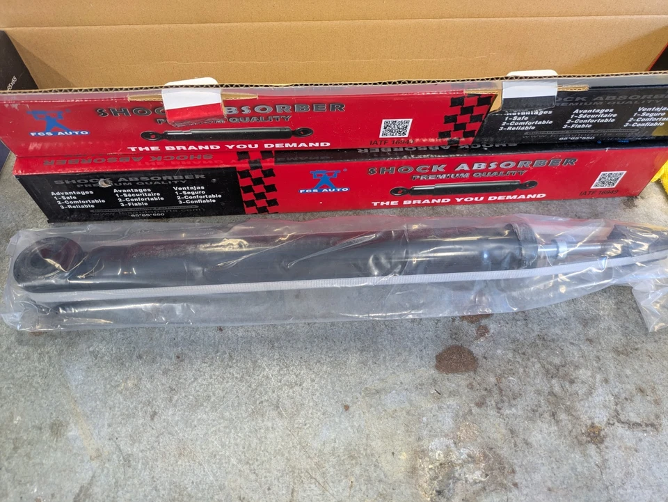 Kit Amortiguador Trasero Izquierdo y Derecho FCS para Toyota Sienna 2004-2020, 341529 Foto 2 de 2