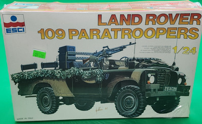 ESCI #3037 Land Rover 109'' Paratroopers 1/24 - Factory Sealed