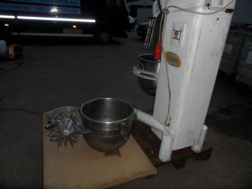 Planetary Mixer. 60 Litre With Both 40 Litre & 60 Litre bowls And Stirrers. 415V - Picture 15 of 18