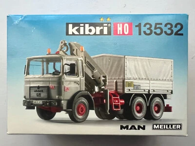 KIBRI 13532 MAN 3-Axle Heavy-Duty Tractor w/Crane "Assembly Kit" - Ref. A007 - Photo 1/3