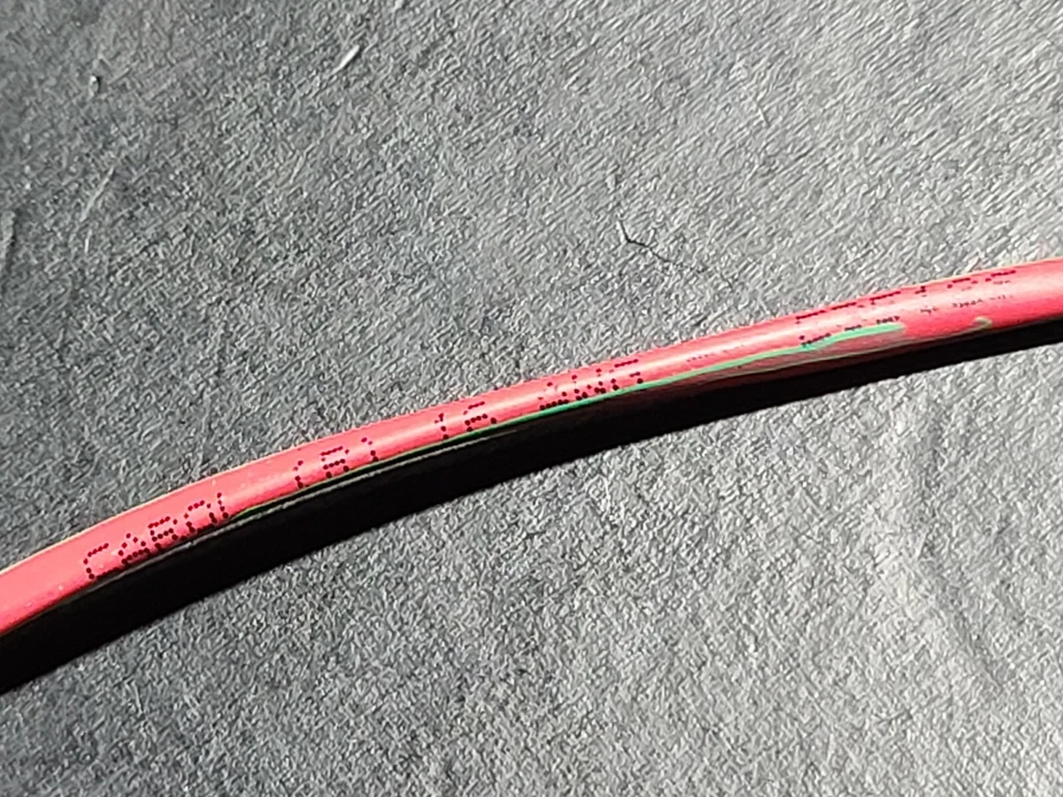 Cable de alarma contra incendios sólido Carol E3512S 16/2C FPLP rojo con raya verde/100 pies Foto 2 de 4