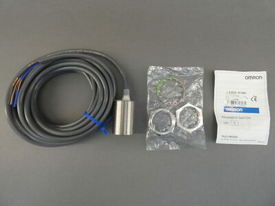 Omron E2EG-X10B1 Proximity Switch Sensor 12-24VDC, 5M Cable, 10MM Sensing - N...