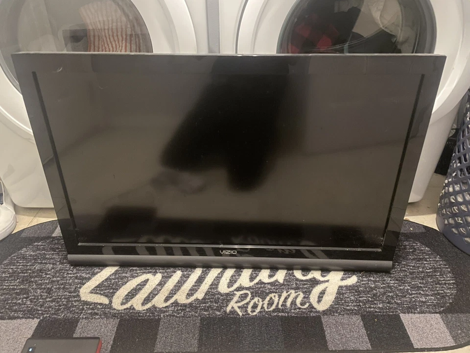 Vizio E371VA 32” LCD HDTV HDMI Pantalla Plana con Soporte de Montaje y Caja Original TV Foto 4 de 4