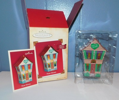 Hallmark Keepsake Ornament New Home Special Lighting Effect 2004