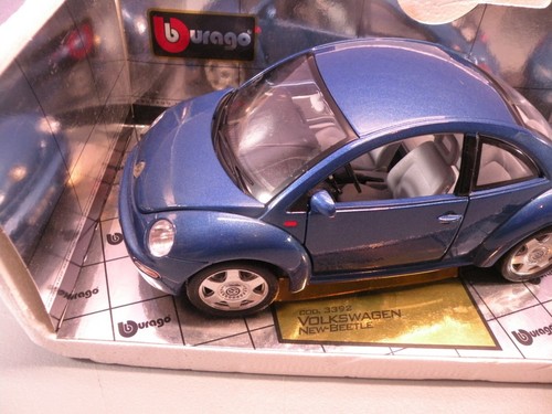 Bburago VOLKSWAGEN 1998 NEW BEETLE 1:18 Scale Die Cast Burago - Picture 3 of 7