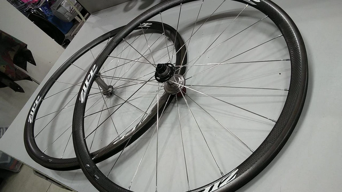 Paire de Roues Zipp 303 S Tubeless Hookless Disc - , vélos et