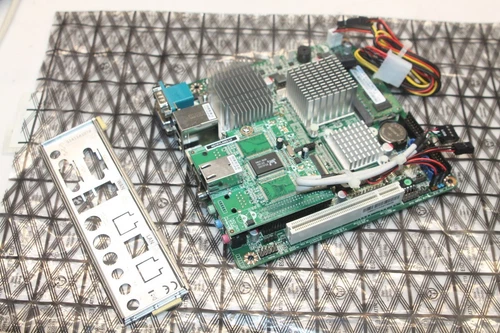 JETWAY NF92-270-LF mini ITX Atom N270  + MODULE LAN 1port Gb + 1Gb DDR2 ...