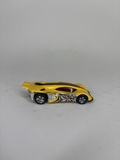 Hot Wheels 2004 Ultra Rare Yellow Side Draft Cyborg Assault Die-cast Toy Car Hot Wheels 2004 Ultra Rare Yellow Side Draft Cyborg Assault Die-cast Toy Car