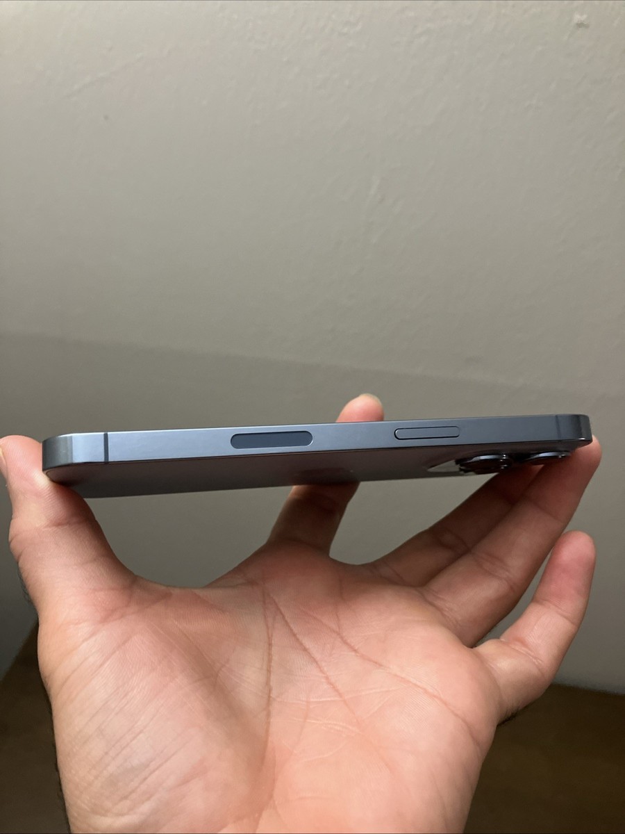 Apple iPhone 13 Pro - 512 GB - Sierra Blue (Unlocked) for