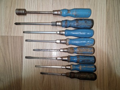 Hazet set of BLUE wooden hand screwdrivers 