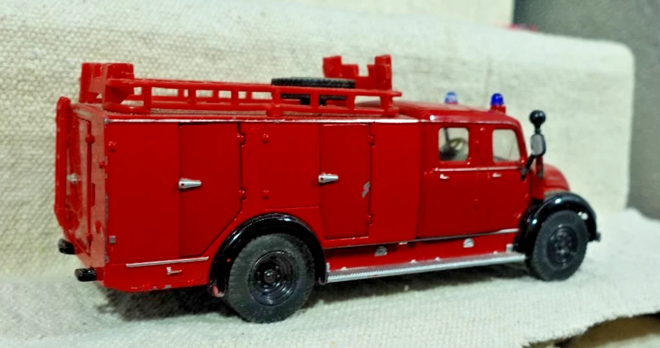 Siku Magirus Auxiliary Fire engine Tender 1/50 - Image 3 of 4