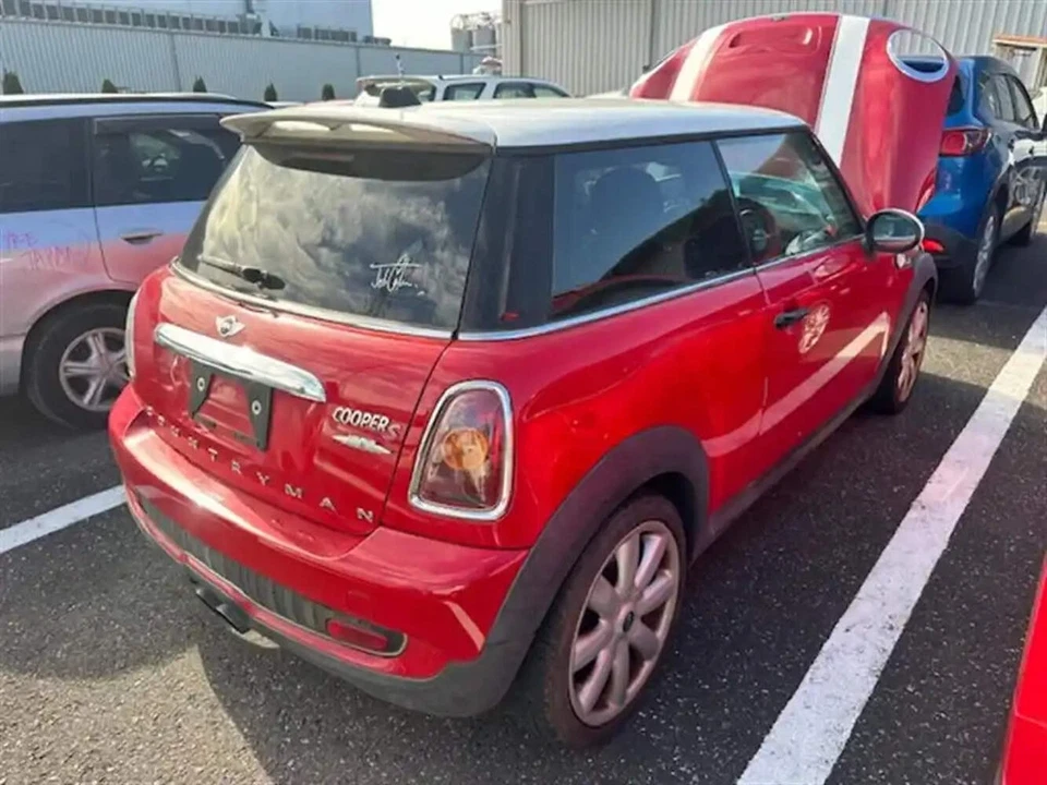 MINI, Cooper Rear Bumper R56, Cooper S/John Cooper Works, 03/07-09/10 J13623 - image 4 of 4