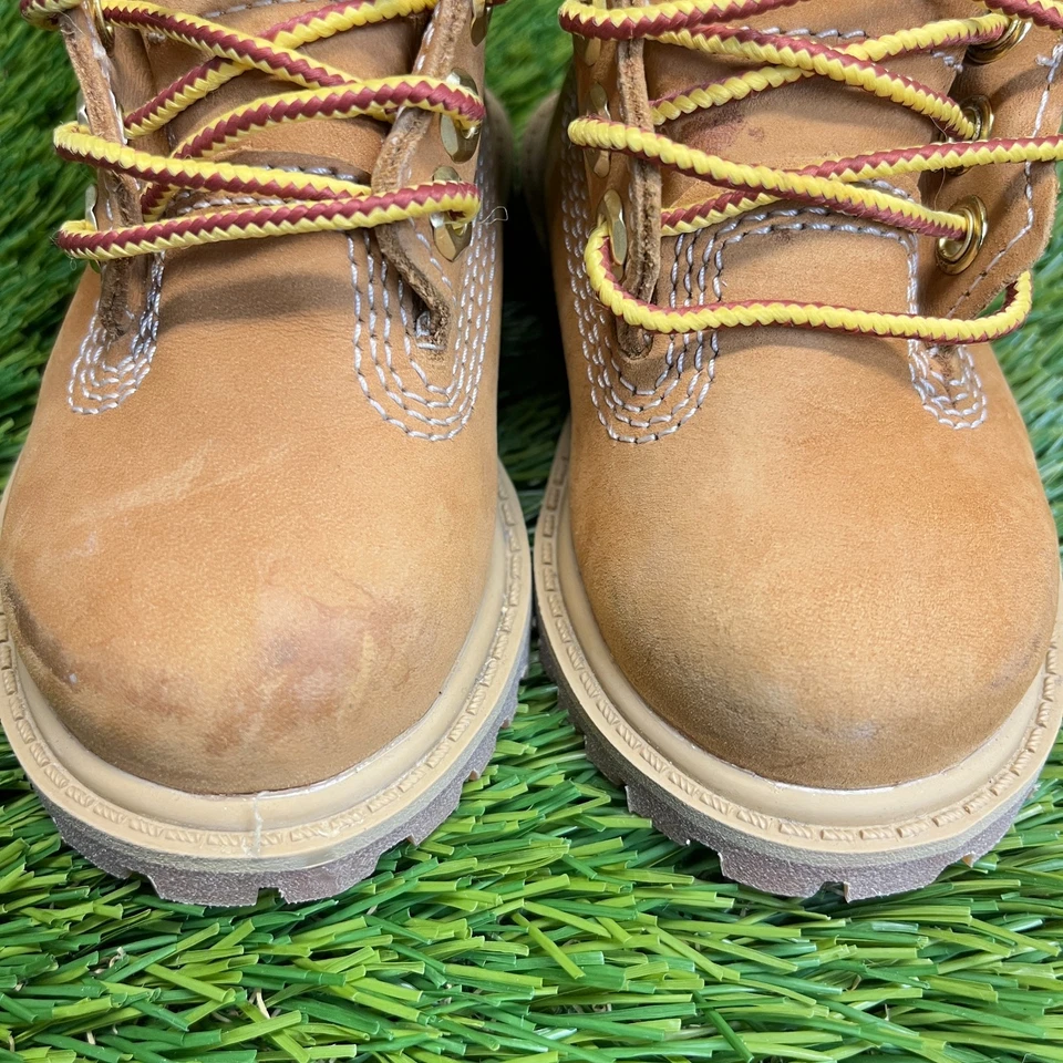 Timberland Clásico 6 Pulgadas Niño Pequeño Talla 4C Marrón Impermeable Cuero Botas Zapatos Foto 3 de 4