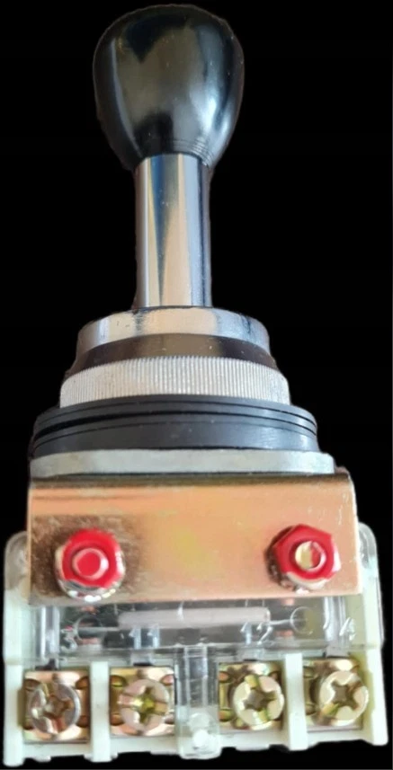 Telemecanique XD2AC221 Joystick Switch 2-Way  - Image 2 of 3