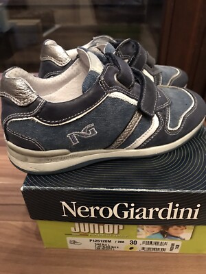 NeroGiardini Neuwertige Sneakers Schuhe für coole Jungs Gr 30.