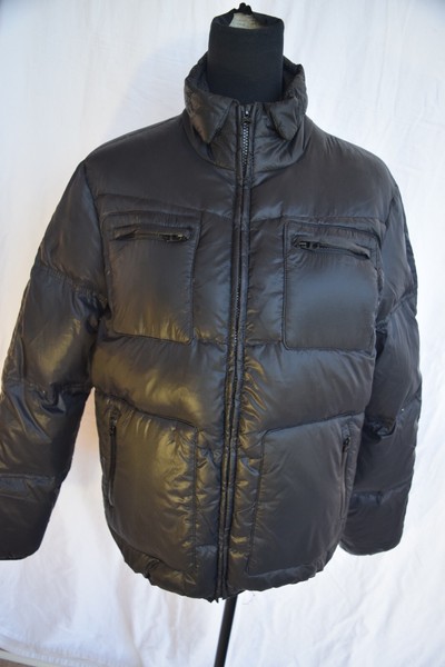 Mica?  black duck down jacket...size M?