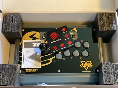 MADCATZ Street Fighter V Fightstick Tournament Edition S+ TES+
