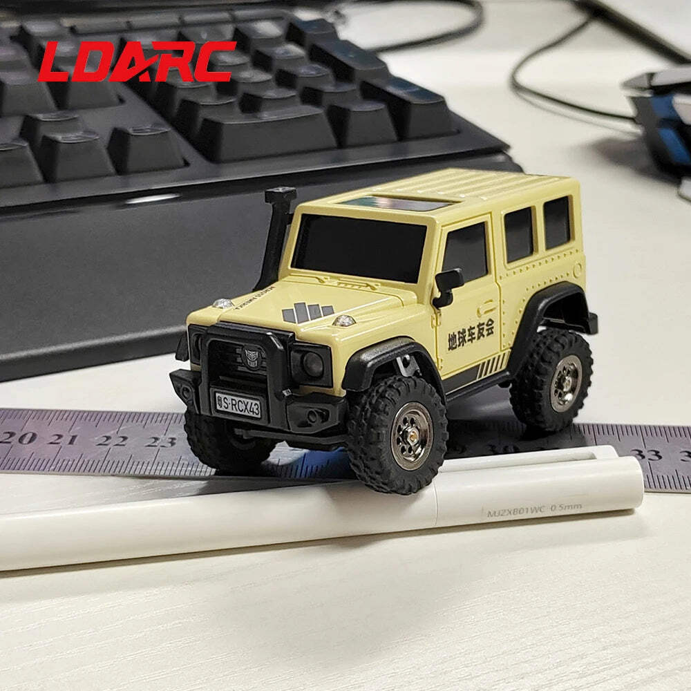LDARC Mini camion radiocommandé à l'échelle 1:64 RTR RC Rock Crawler 2,4 GHZ Télécommande de qualité hobby Modèle de véhicule RC Buggy (R01-Jaune LDARC Mini camion radiocommandé à l'échelle 1:64 RTR RC Rock Crawler 2,4 GHZ Télécommande de qualité hobby Modèle de véhicule RC Buggy (R01-Jaune