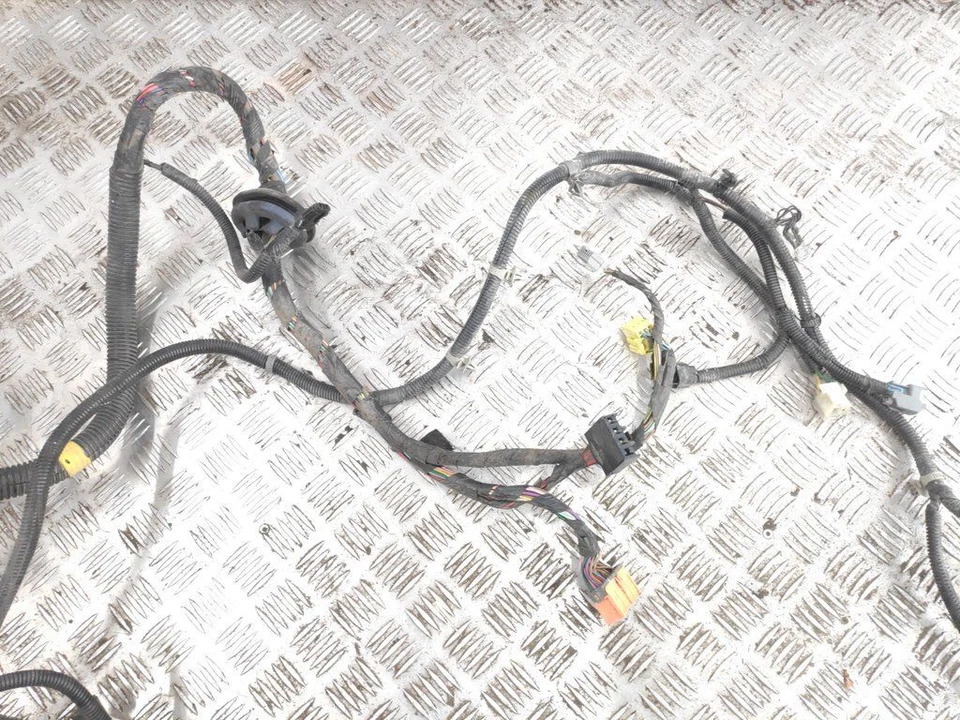 Arnés de cables cinturón compartimento motor Chevrolet Aveo 1.2i 62kW 2010 LHD 96826081 Foto 3 de 4