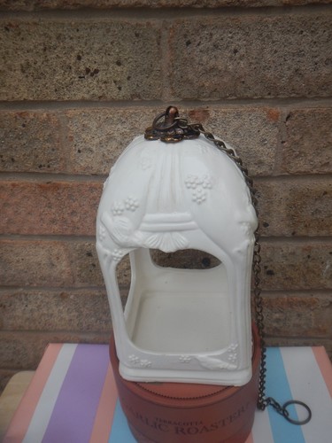 VINTAGE WHITE JARDINERE HANGING PLANTER MADE IN TAIWAN PLS READ