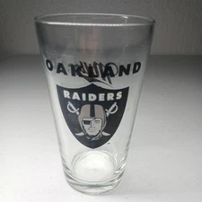 VTG Oakland Raiders Miller Genuine Draft Pint Glass Football Beer Collectible 