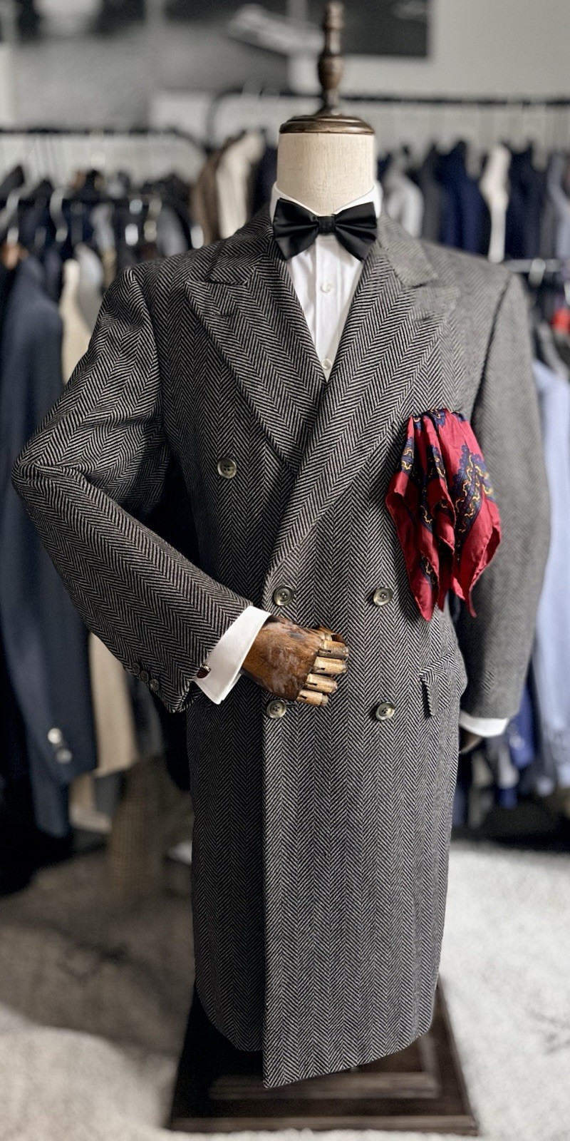 LNWOT UNIQUE Rare 100percent CASHMERE Brioni Gray Herringbone Coat Size 46R US/56R IT
