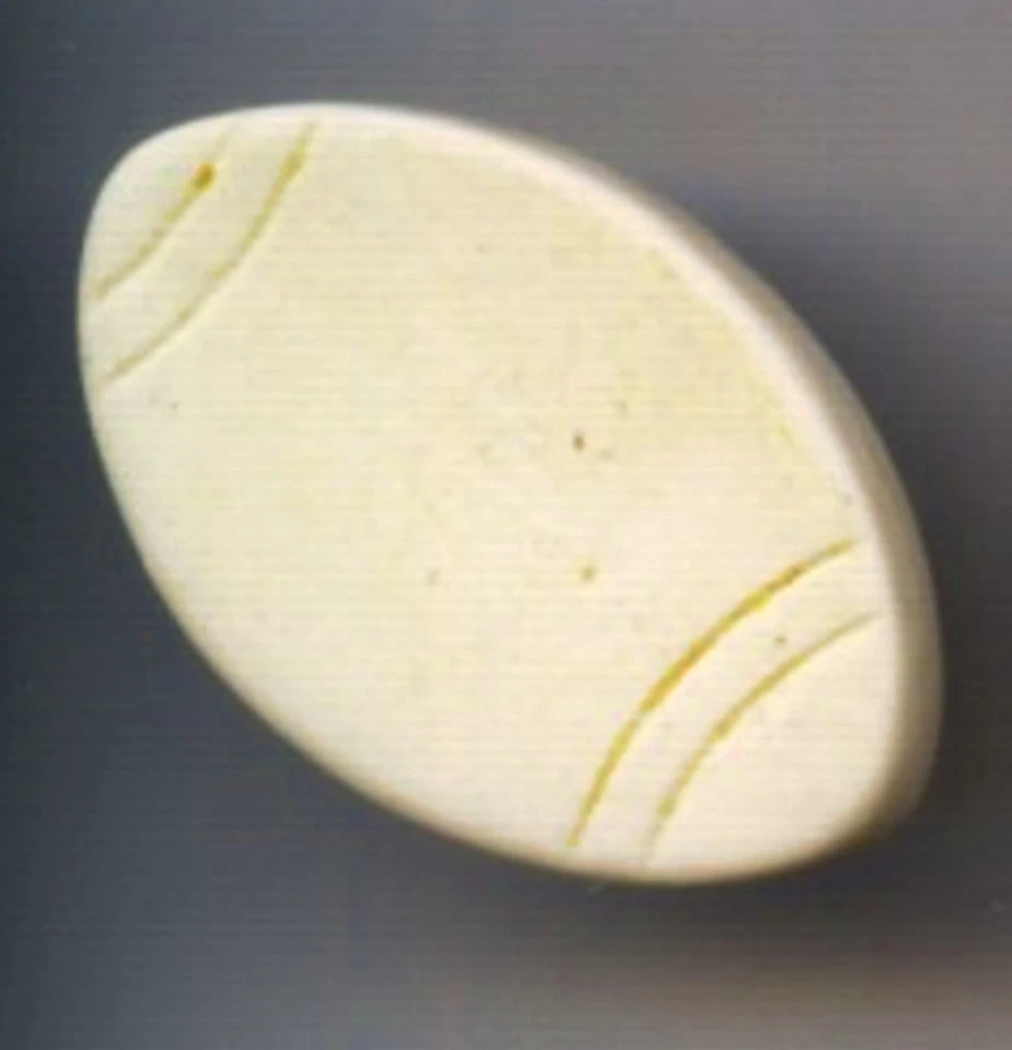 BE - BEAN / FEVE : BALLON DE RUGBY - série plate en céramique blanche mate - Photo 1/1