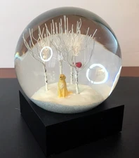 CoolSnowGlobes Lab Retriever in the Woods - Cool Snow Globes