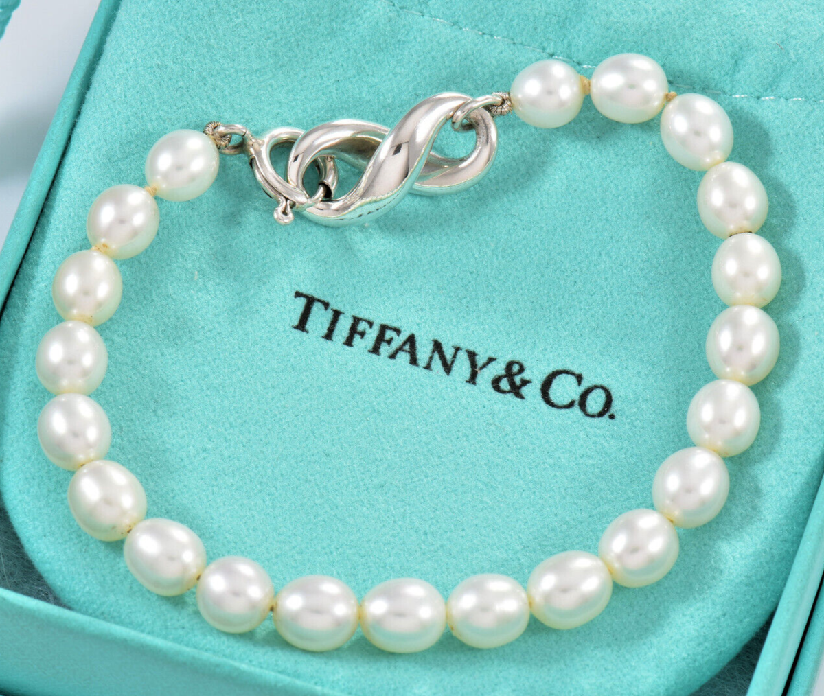 Vintage Tiffany & Co Silver Pearl Bead Infinity Charm Bracelet