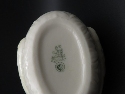 BELLEEK SWAN IRISH POTTERY - Picture 9 of 9