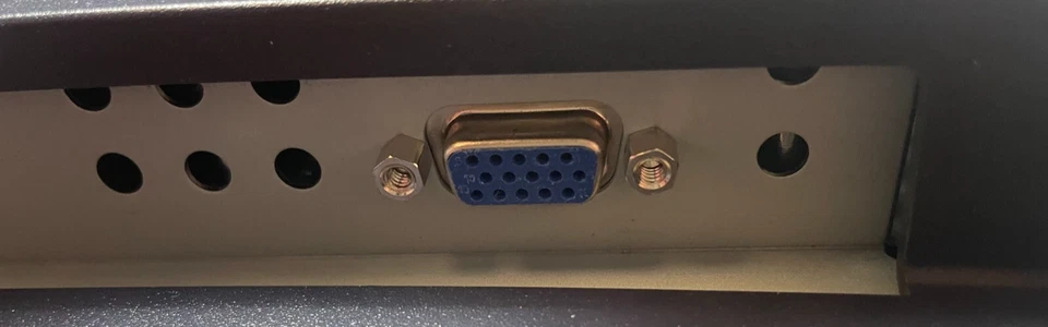 TYCO ET1715L-8CWB-1-GY-G TOUCH MONITOR 17" 1280 X 1024 BUILT IN STAND - Image 4 of 4