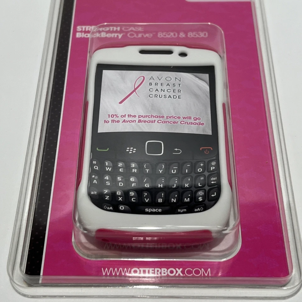 OtterBox Commuter Dual-Layer Pink Case for BlackBerry Curve 9330/9300/8530/8520 - Image 3 of 4