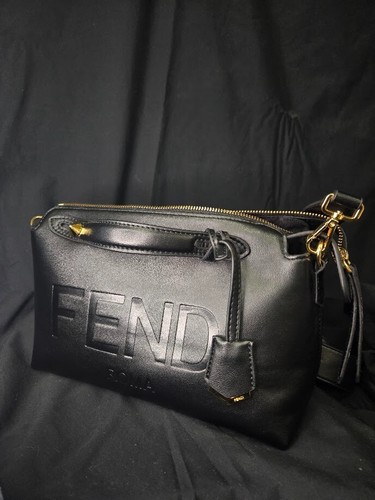 Fendi ROMA By The Way leather Boston bag black with gold tone - Picture 3 of 13