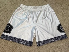 Georgetown Hoyas Vintage Nike Basketball Shorts White Navy Late 90s Size Large L