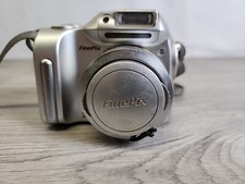 Fujifilm FinePix 2800 Zoom 2.0MP Digital Camera 6x Optical Zoom Silver Tested