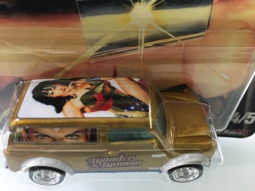 HOT WHEELS 67 AUSTIN MINI VAN WONDER WOMAN - Bild 3 von 5