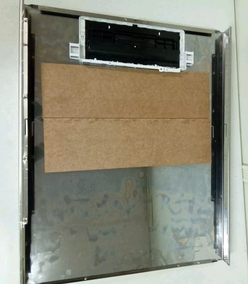 Beko Lavavajillas 1766210009 Panel Frontal Acero Inoxidable Caja Abierta TM-107 Foto 3 de 4