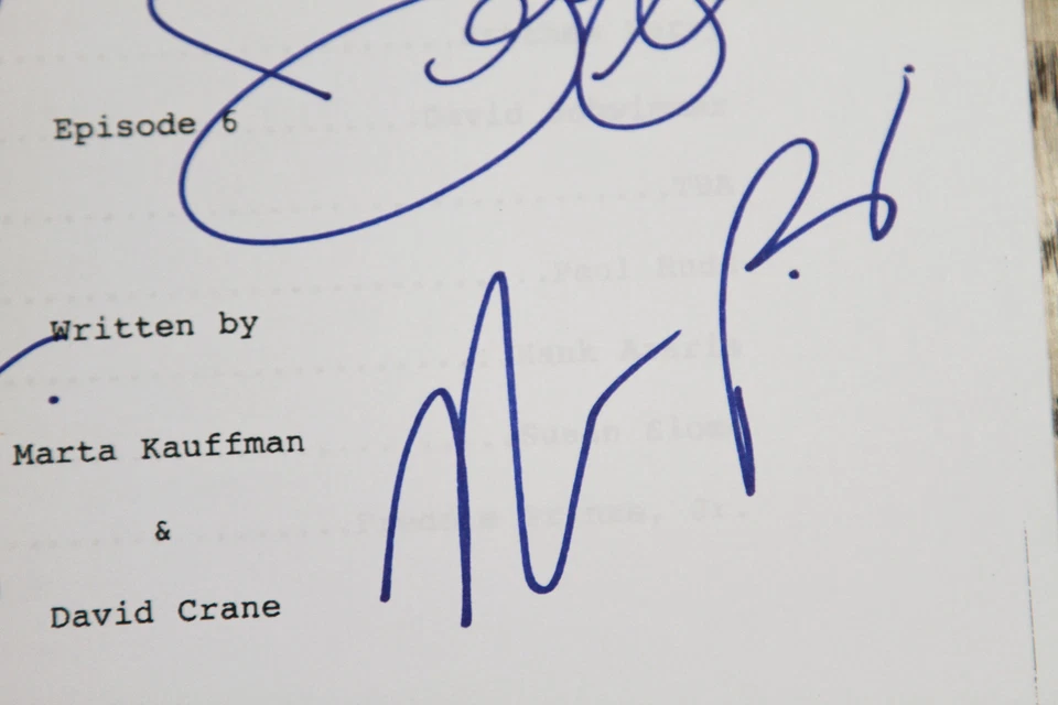 FRIENDS Full CAST signed script Jennifer ANISTON Courtney COX SCHWIMMER - Image 3 of 4