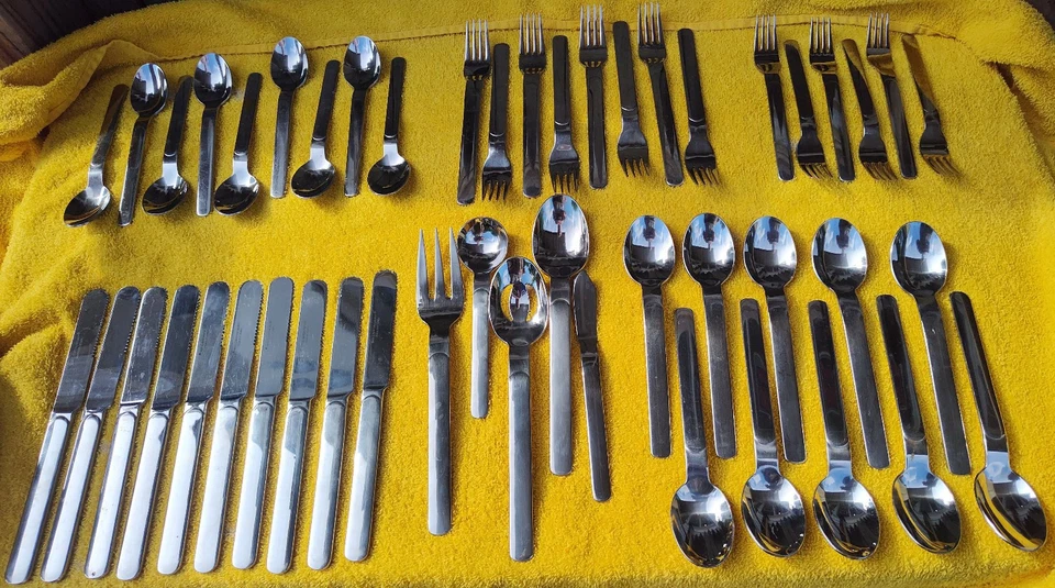 48 pcs Vtg Reed & Barton Mid Century Middleburg Marlborough Flatware Stainless - Image 2 of 4