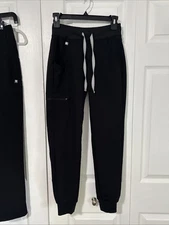 Woman Figs FIONx (Technical Collection)  6 pocket Jogger Scrubs Size XXS Black